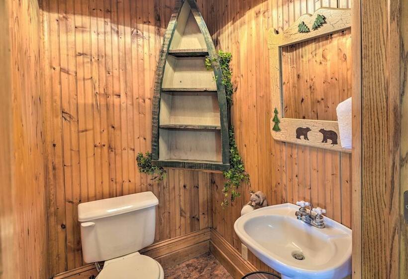 Relaxing Waterloo Retreat W/ Orchard View!