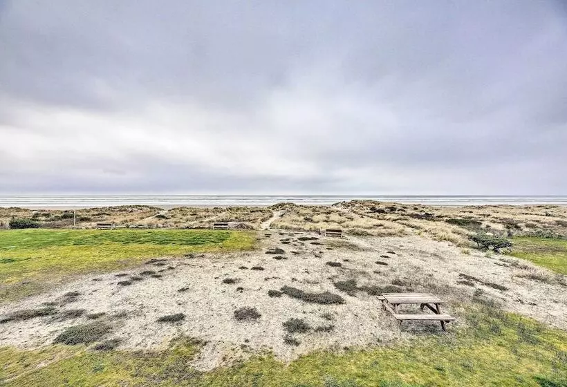 Sanderling Sea Cottages, Unit 3 W/ Private Balcony