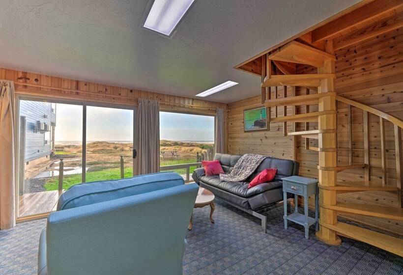 Sanderling Sea Cottages, Unit 3 W/ Private Balcony