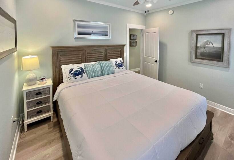 Santa Rosa Home W/ Pool Access Half Mi To Beach!