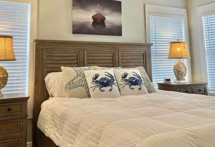 Santa Rosa Home W/ Pool Access   Half Mi To Beach!