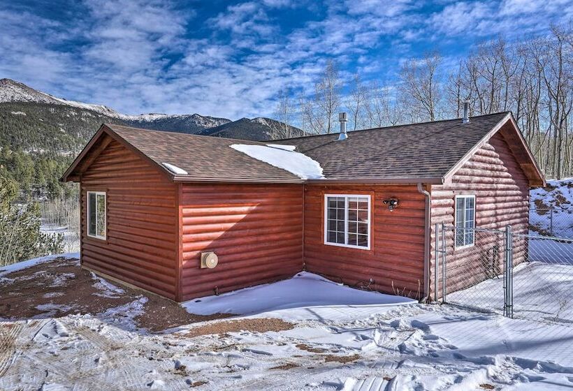 Secluded Divide Cabin W/ Hot Tub + Gas Grill!