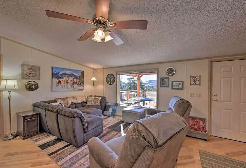 Secluded Mountain Retreat W/ Deck, Views & Hiking!