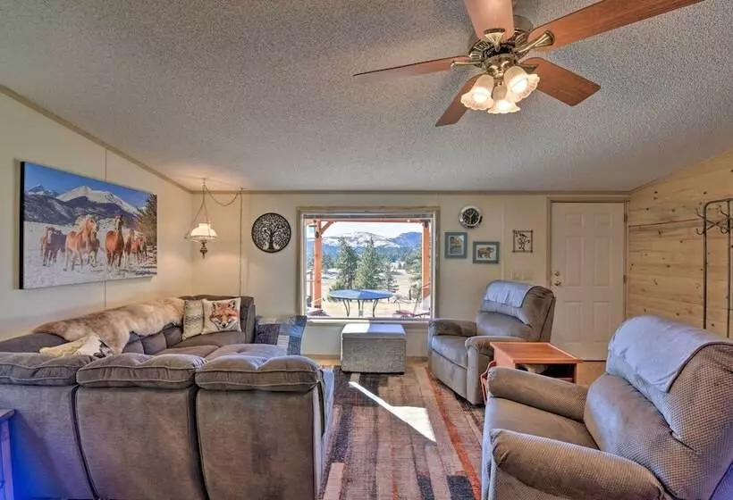 Secluded Mountain Retreat W/ Deck, Views & Hiking!