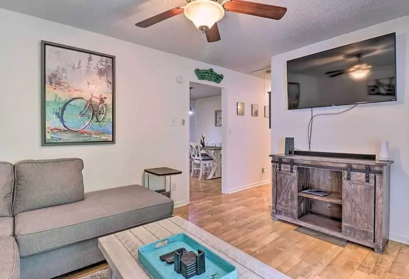 Peaceful Pisgah Forest Cottage W/ Fire Pit!