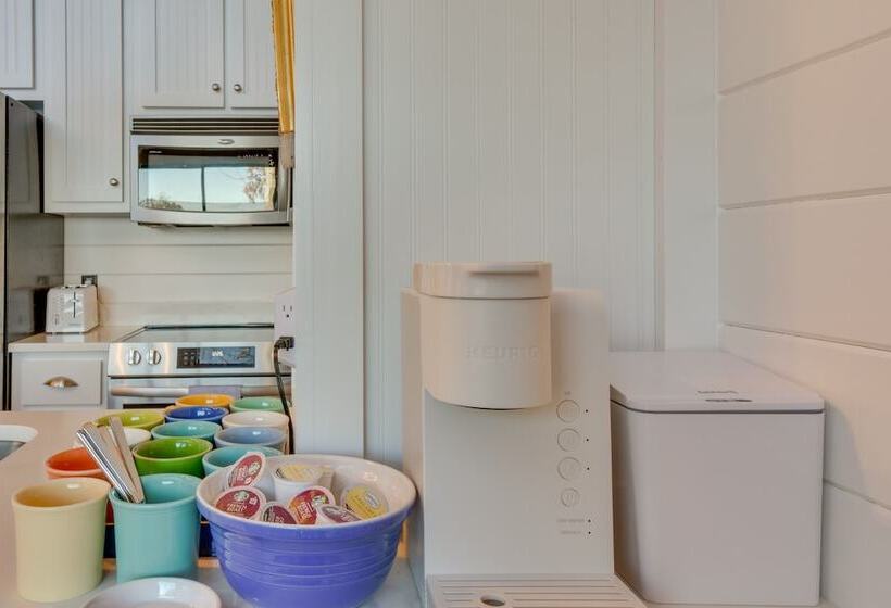 Beautiful Lake Keowee Home W/ Boat Dock & Fire Pit