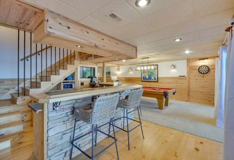 Beautiful Lake Keowee Home W/ Boat Dock & Fire Pit