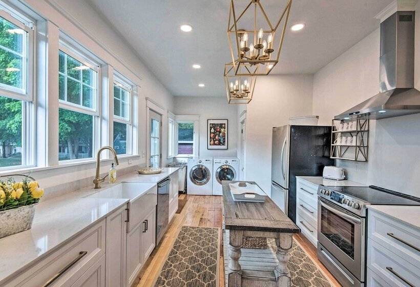 Dtwn Stunning Spirit Lake Escape Walk To Shore!