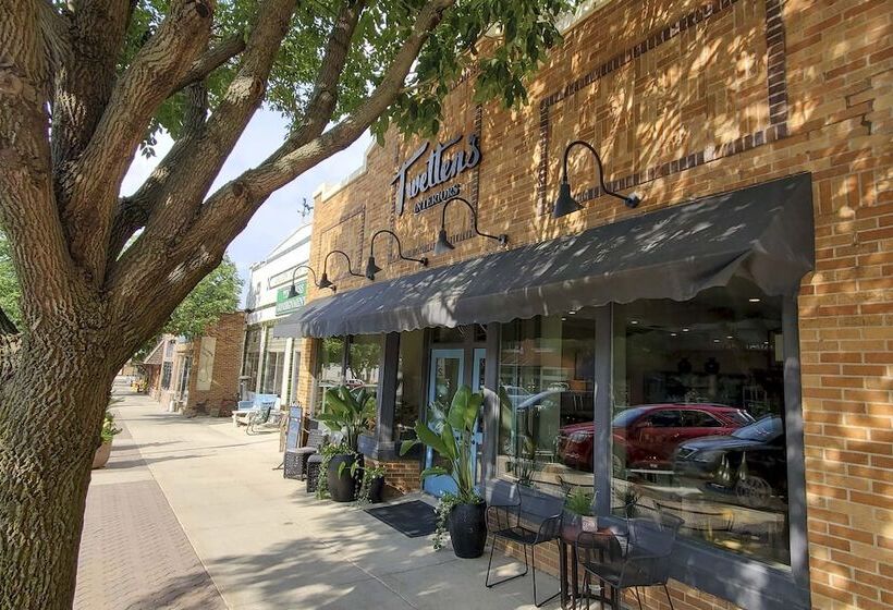 Dtwn Stunning Spirit Lake Escape Walk To Shore!