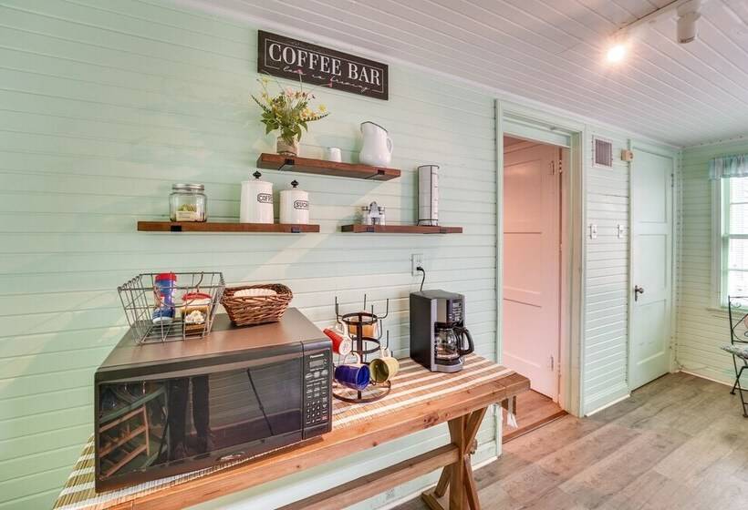 Vintage Corpus Christi Home 2 Blocks From Beach!