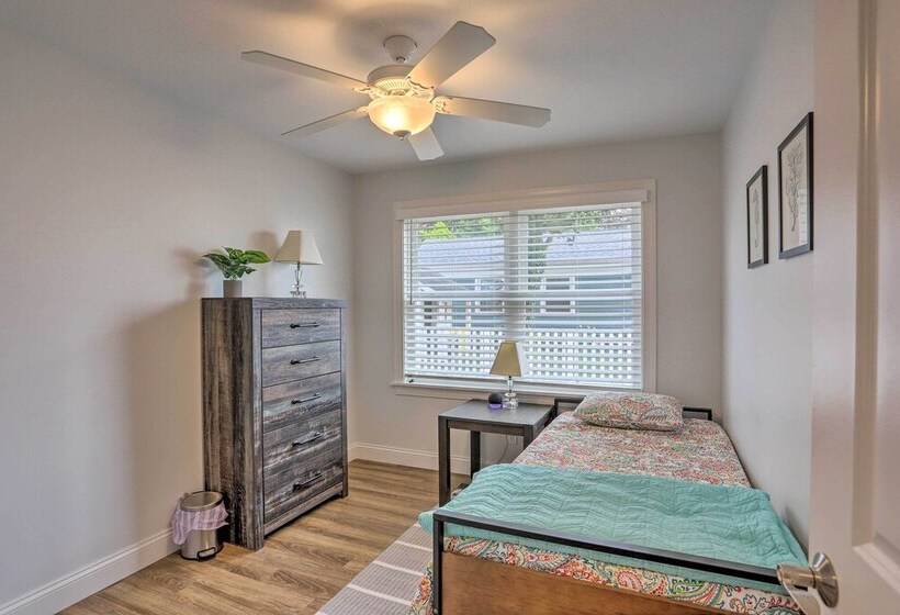 Port Clinton Home With Lake Views!