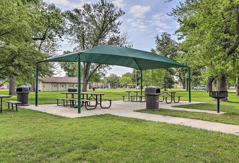 Port Clinton Home With Lake Views!