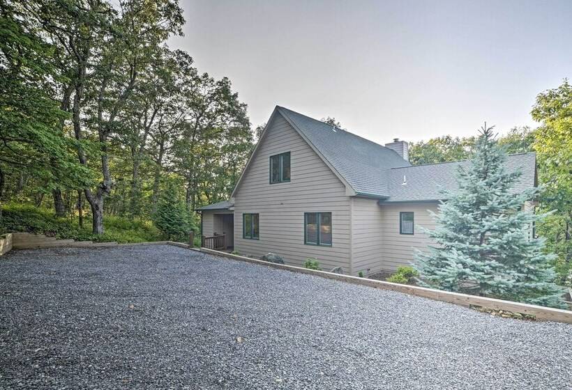 Wintergreen Resort Home W/ Deck: Walk To Slopes