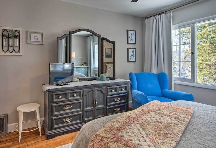 Outdoor Kitchen & Swim Spa: 1 Acre Grand Lake Home