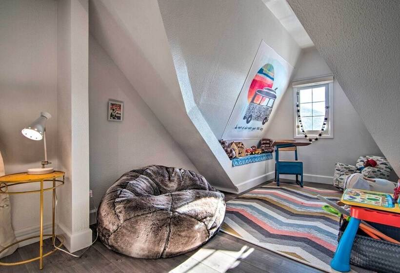 Outdoor Kitchen & Swim Spa: 1 Acre Grand Lake Home