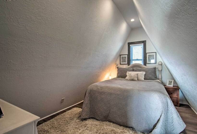 Outdoor Kitchen & Swim Spa: 1 Acre Grand Lake Home