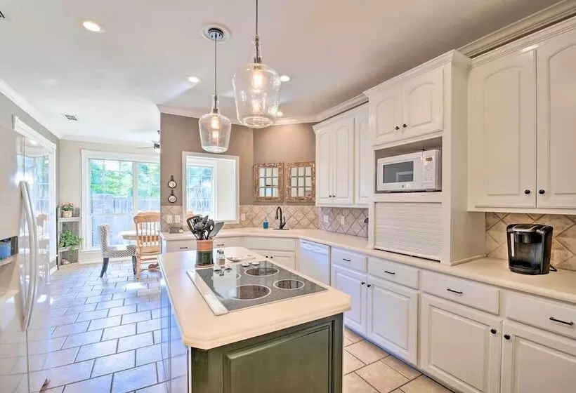 Abilene Home W/ Backyard & Grill: Walk To Acu