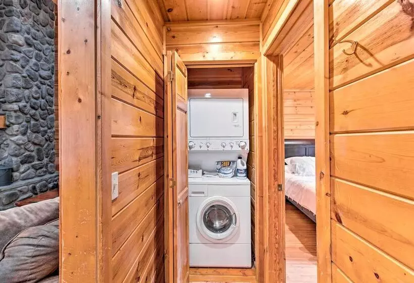 Angel Fire Escape On Bus Route: 4 Blocks To Lift!