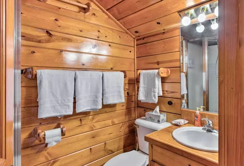 Angel Fire Escape On Bus Route: 4 Blocks To Lift!