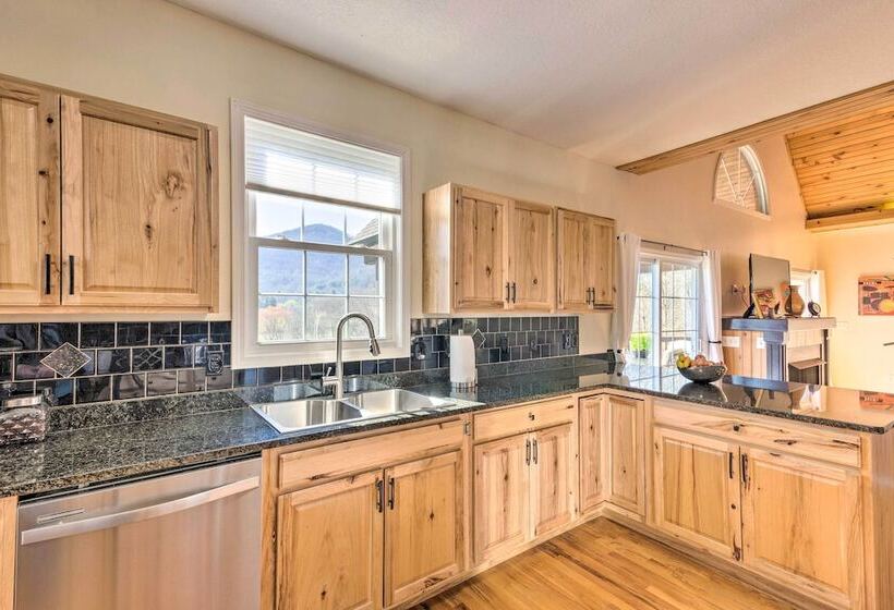 Asheville Retreat W/ Game Room & Mountain Views!