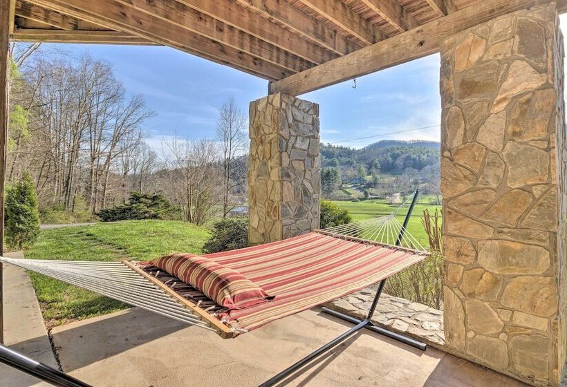 Asheville Retreat W/ Game Room & Mountain Views!