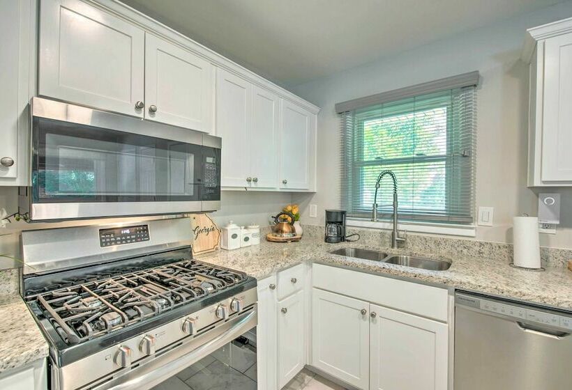 Atlanta Home W/ Large Yard < 5 Mi To Dtwn!