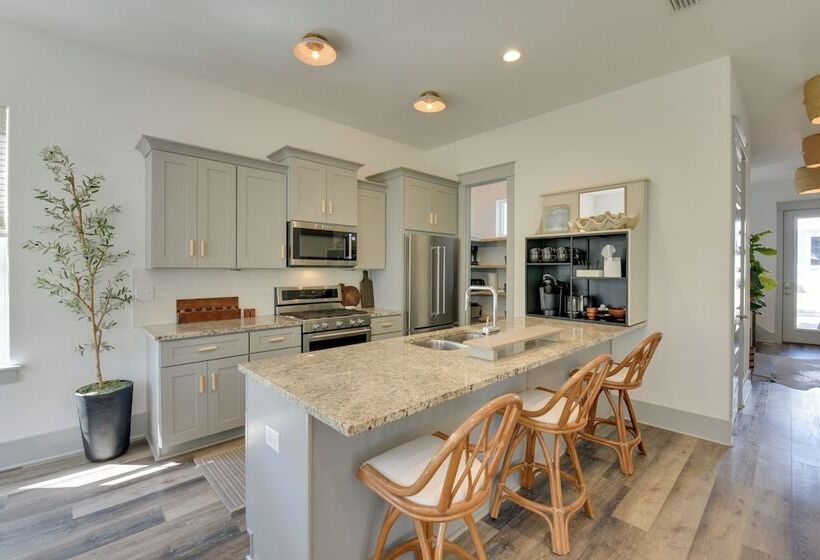 Beach House Right Off 30 A W/ Golf Cart!