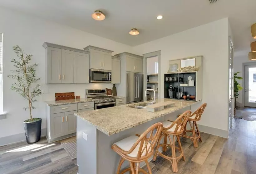 Beach House Right Off 30 A W/ Golf Cart!