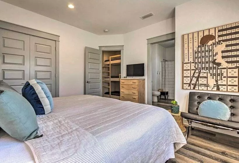 Beach House Right Off 30 A W/ Golf Cart!