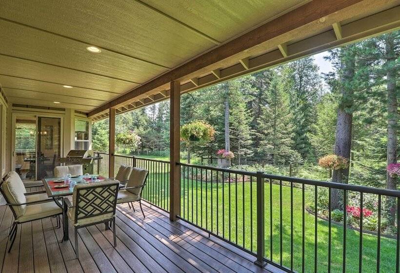 Bigfork Modern Living Pet & Family Friendly!