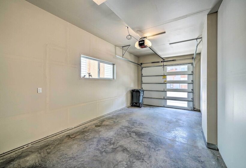 Bozeman Home W/ Deck: Walk To Fishing, Hot Springs