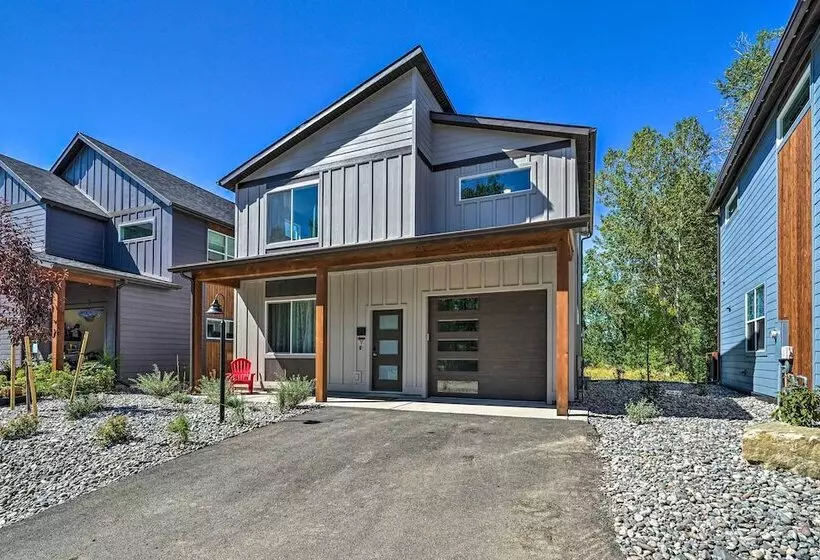 Bozeman Home W/ Deck: Walk To Fishing, Hot Springs
