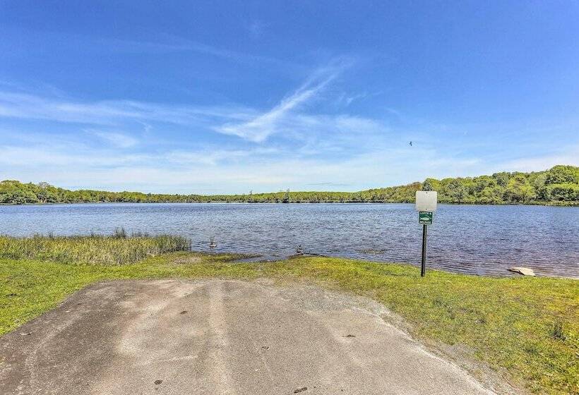 Poconos Family Getaway W/ Hot Tub & 2 Game Rooms!