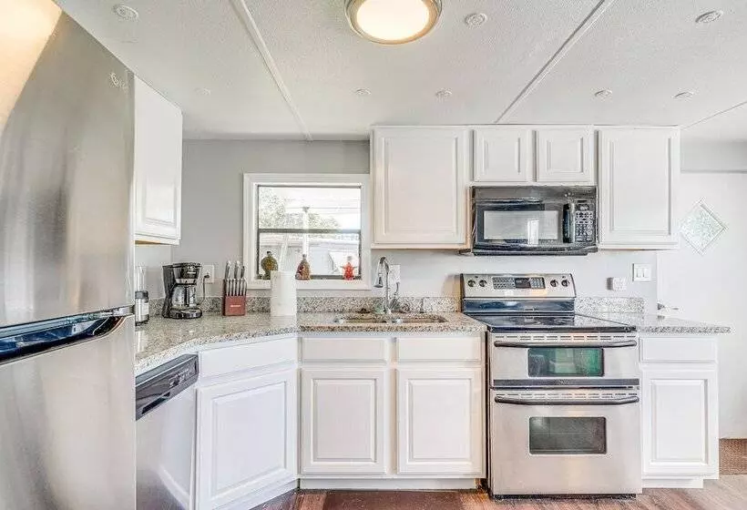 Hudson Home W/ Dock On Canal ~ 1 Mi To Beach!