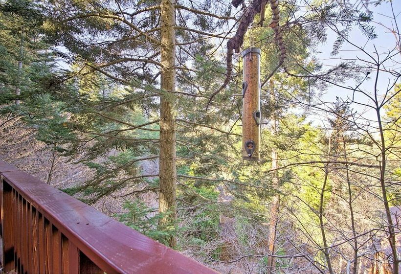 Chic Lake Arrowhead Cabin W/ Deck: 2 Mi To Village