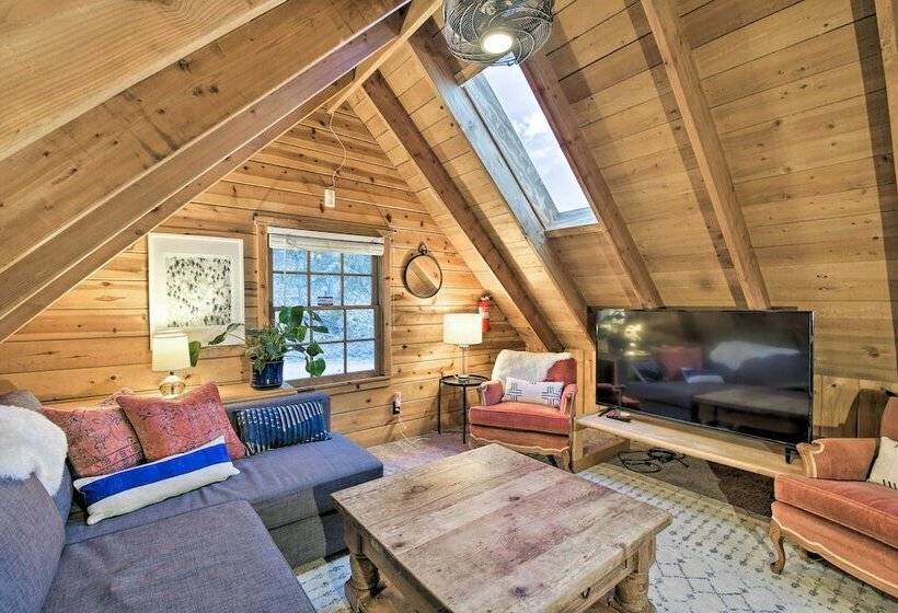 Chic Lake Arrowhead Cabin W/ Deck: 2 Mi To Village