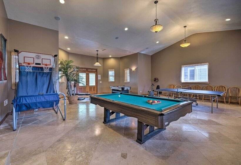 Coastal Oregon Retreat W/ Grill: 11 Mi To Astoria!