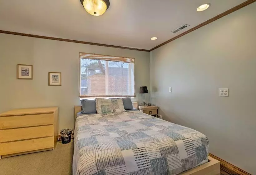 Coastal Oregon Retreat W/ Grill: 11 Mi To Astoria!