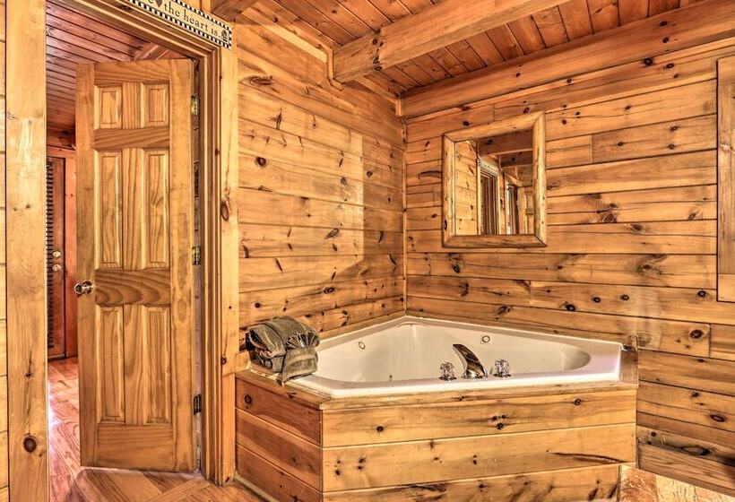Smoky Mountain Log Cabin: 7 Mi To Gatlinburg!