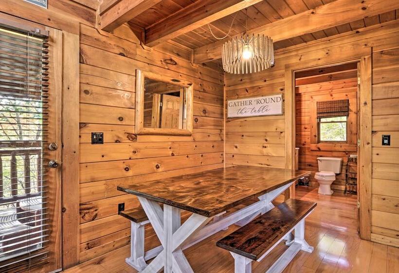 Smoky Mountain Log Cabin: 7 Mi To Gatlinburg!