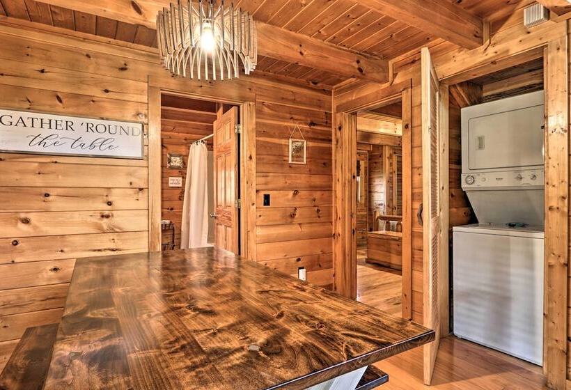 Smoky Mountain Log Cabin: 7 Mi To Gatlinburg!