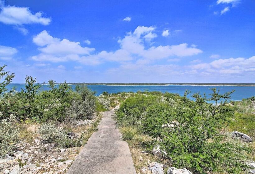 Del Rio Home W/ Lake Access & Boat Storage!