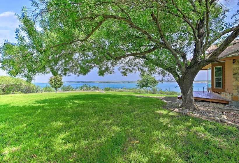 Del Rio Home W/ Lake Access & Boat Storage!