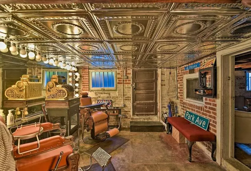 Downtown Daytona Beach Home: Walk To Halifax River