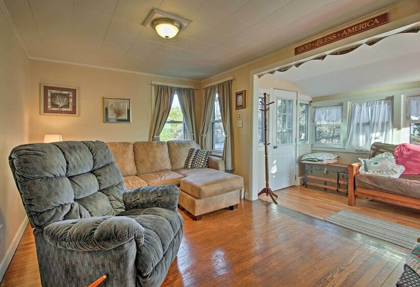 Steps To Cape Cod Canal: Buzzards Bay Home