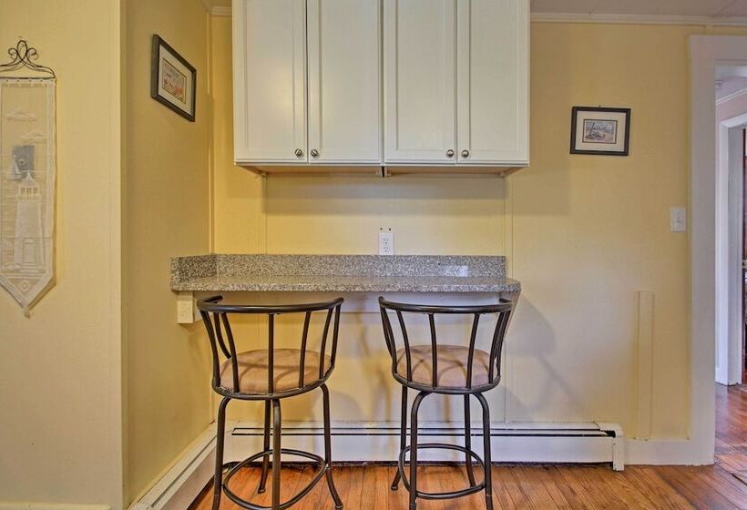 Steps To Cape Cod Canal: Buzzards Bay Home