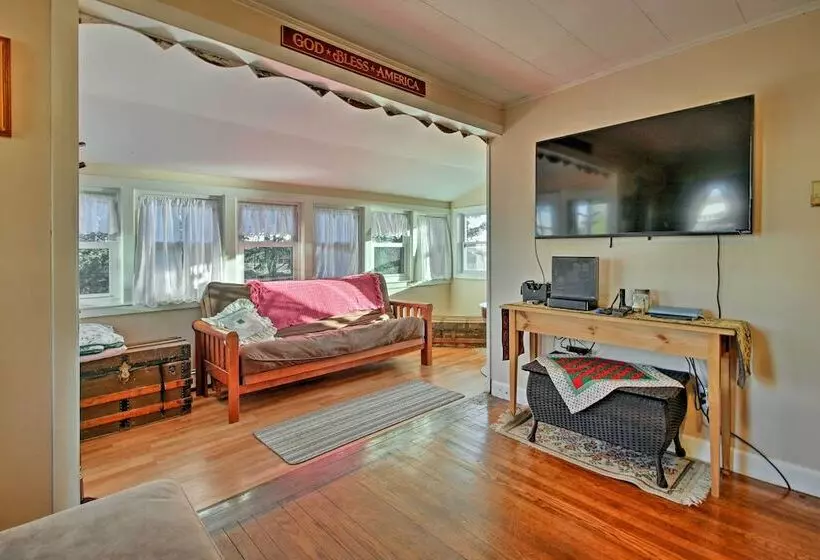 Steps To Cape Cod Canal: Buzzards Bay Home