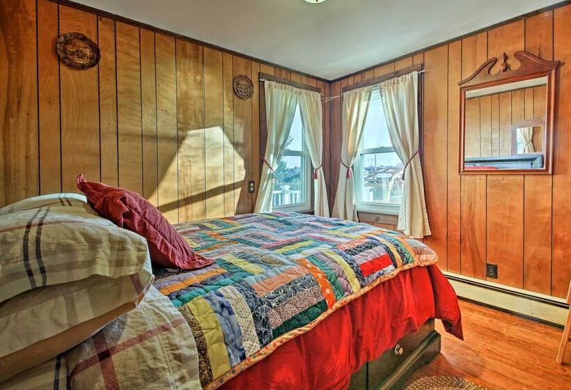 Steps To Cape Cod Canal: Buzzards Bay Home