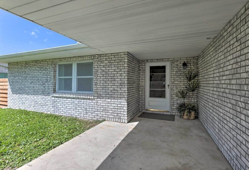 Edgewater Abode ~ 7 Mi To New Smyrna Beach!