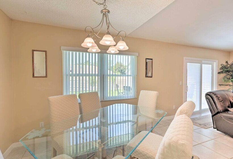 Edgewater Abode ~ 7 Mi To New Smyrna Beach!